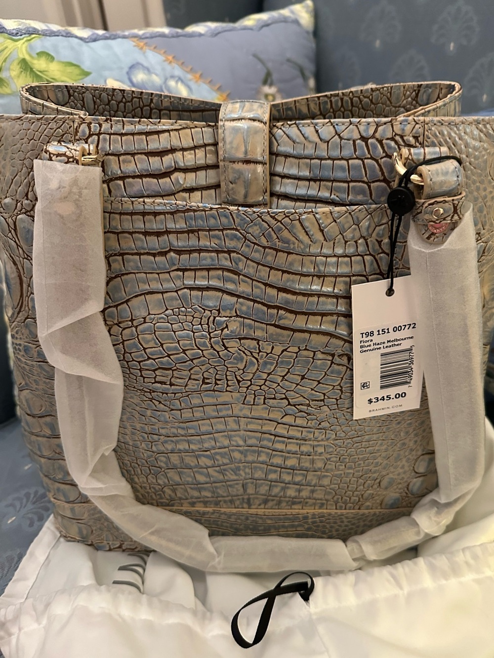 Price Reduced. Brahmin Blue Haze Fiora Leather Bucket HTF Retired No offers - Picture 5 of 14